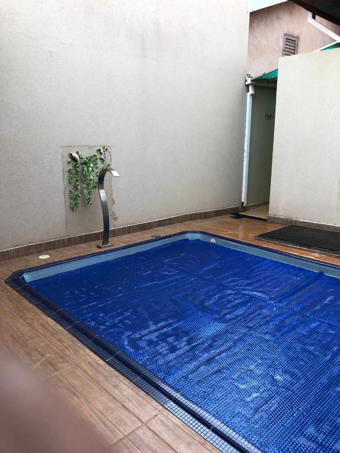Casa Temporada Olimpia 8 Pessoas Com Piscinaヴィラ エクステリア 写真