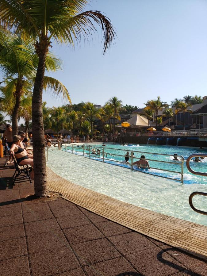 Casa Temporada Olimpia 8 Pessoas Com Piscinaヴィラ エクステリア 写真